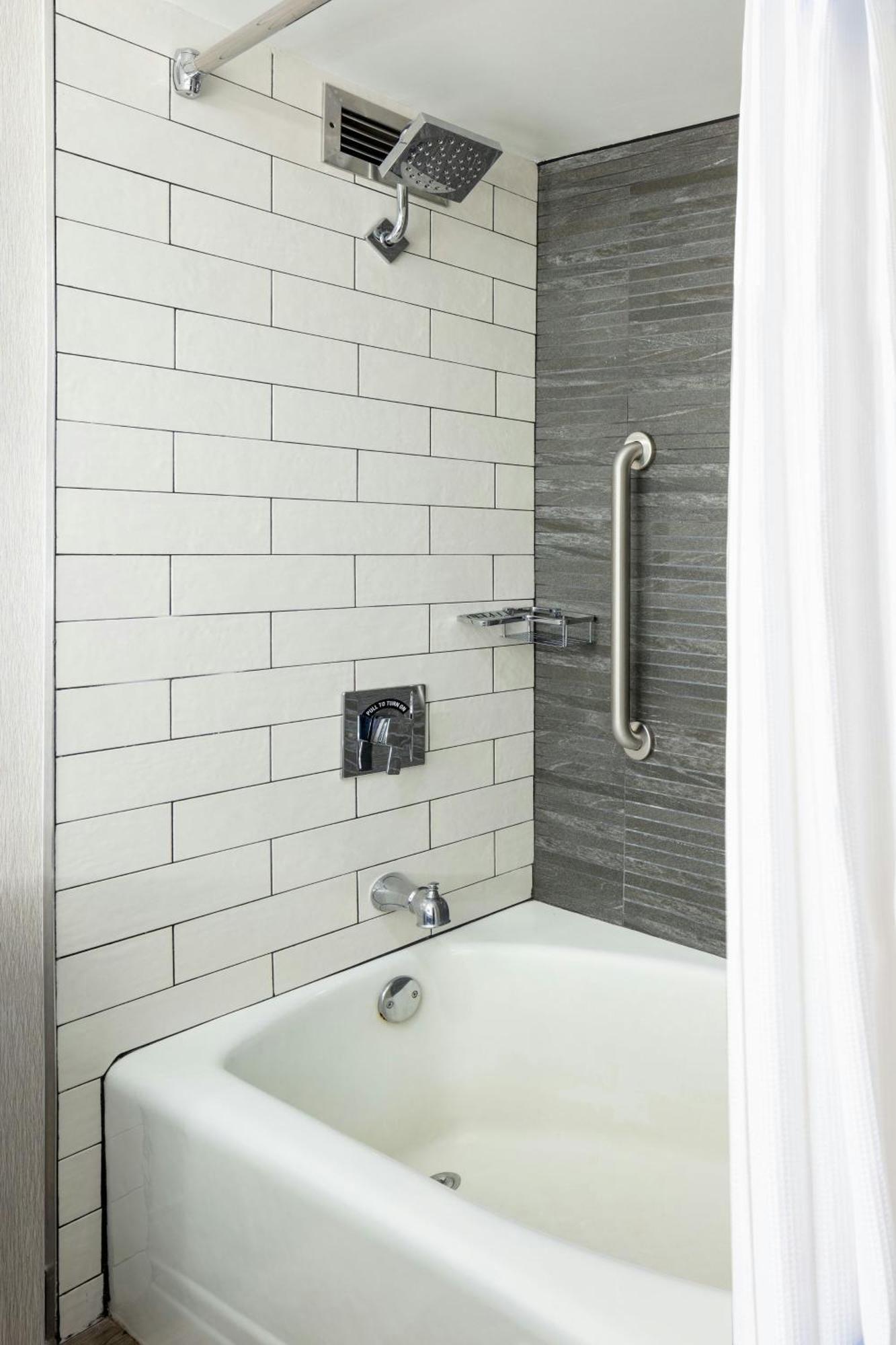 Boston Marriott Hotel 4*